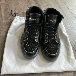 BALMAIN Men’s studded leather high-top sneaker